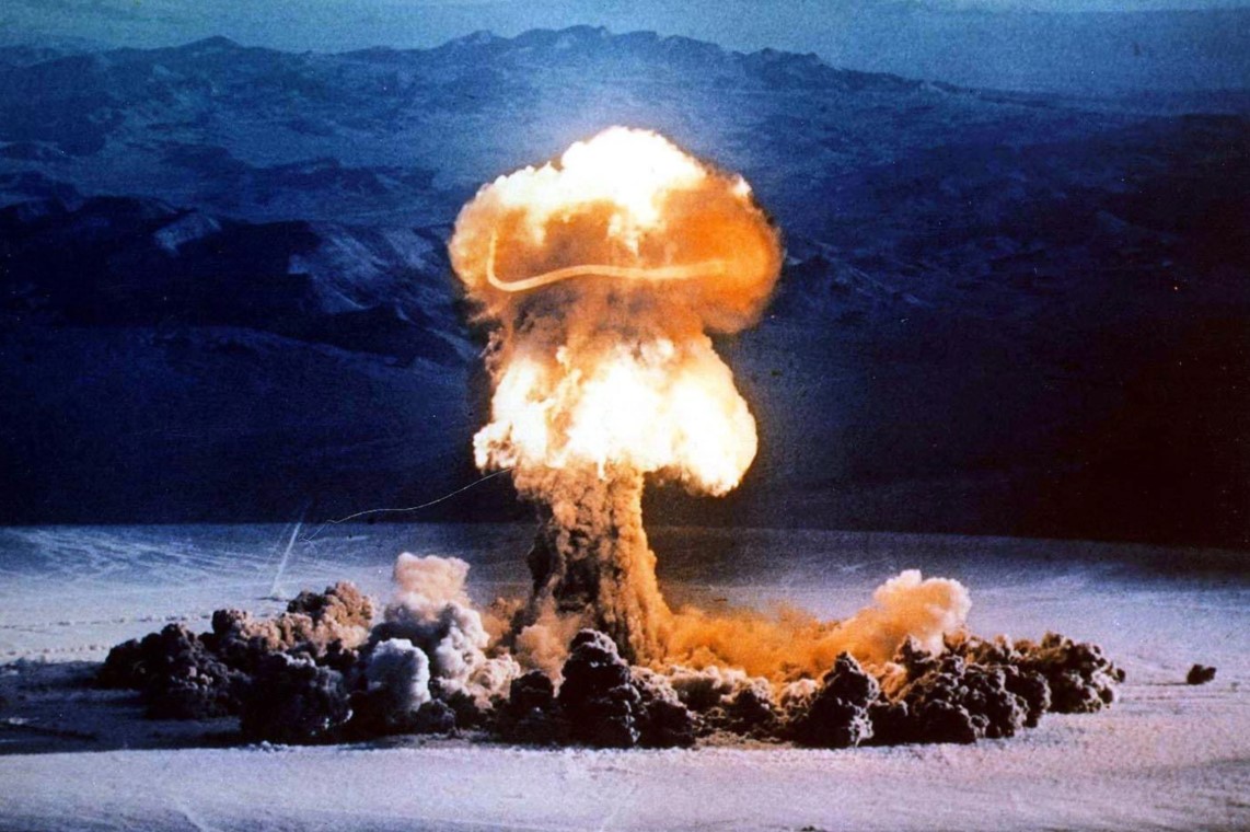 Ông Trump ra lệnh thử vũ khí hạt nhân ngay lập tức: Kho dự trữ Mỹ - Nga - Trung, ai 'khủng' hơn?- Ảnh 3.
