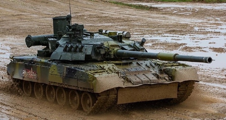 Xe tăng T-80 tái xuất trong các đơn vị tinh nhuệ của Nga- Ảnh 1.