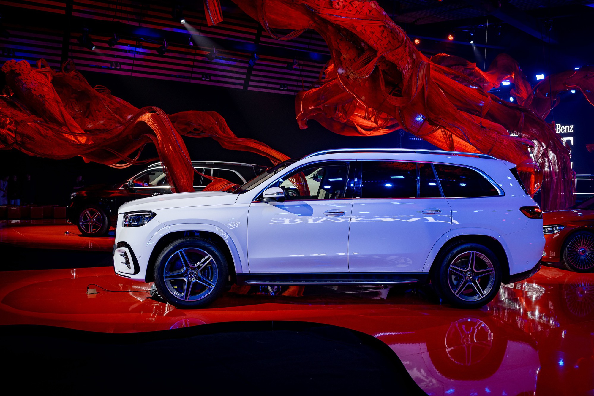 Mercedes-Benz GLS 450 4Matic bản giới hạn chỉ 30 chiếc tại Việt Nam, giá 6 tỷ đồng- Ảnh 3. Mercedes-Benz GLS 450 4Matic bản giới hạn chỉ 30 chiếc tại Việt Nam, giá 6 tỷ đồng- Ảnh 3.