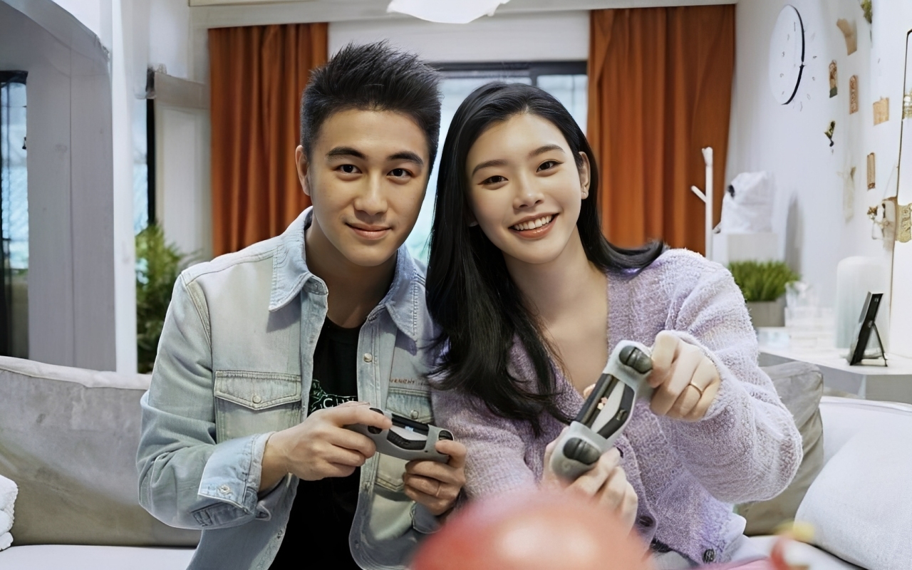 2 ngôi sao đình đám có cuộc đời trái ngược khi kết hôn với con của "vua sòng bạc"- Ảnh 2.