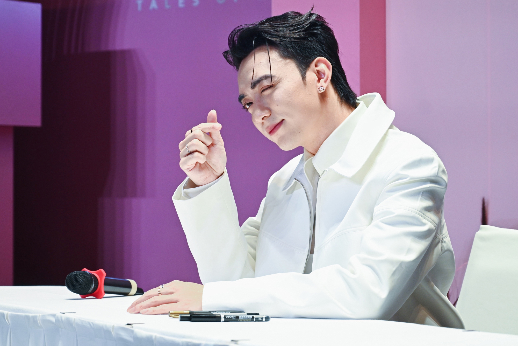 SOOBIN cùng fan đấu giá được số tiền lớn để xây trường ở vùng cao Điện Biên- Ảnh 2. SOOBIN cùng fan đấu giá được số tiền lớn để xây trường ở vùng cao Điện Biên- Ảnh 2.