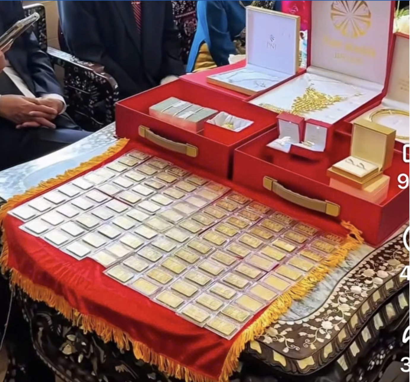 Cô dâu ở Cần Thơ nhận của hồi môn khủng khiến cư dân mạng dậy sóng, "xin vía" tới tấp- Ảnh 2.