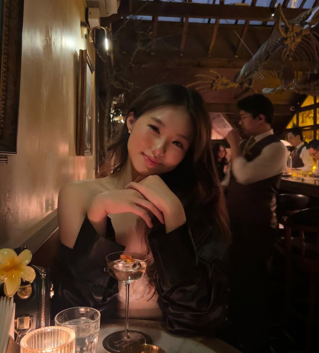 Ái nữ hoa khôi bóng chuyền Kim Huệ xinh quá!- Ảnh 7. Ái nữ hoa khôi bóng chuyền Kim Huệ xinh quá!- Ảnh 7.