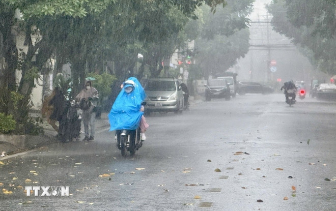 B&atilde;o Matmo đ&atilde; đi v&agrave;o Biển Đ&ocirc;ng, trở th&agrave;nh b&atilde;o số 11 trong năm 2025- Ảnh 7.