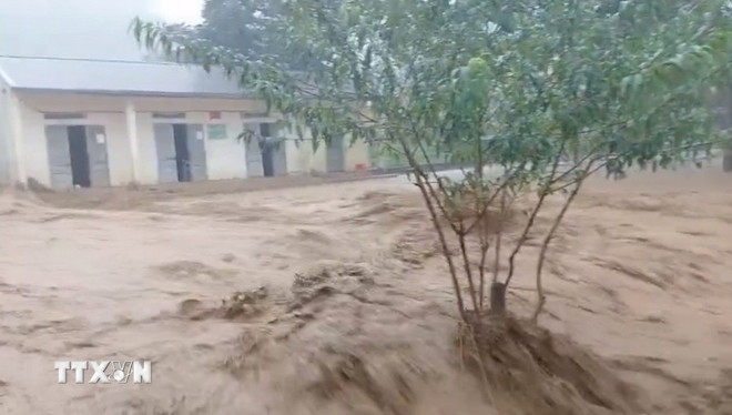 B&atilde;o Matmo đ&atilde; đi v&agrave;o Biển Đ&ocirc;ng, trở th&agrave;nh b&atilde;o số 11 trong năm 2025- Ảnh 9.