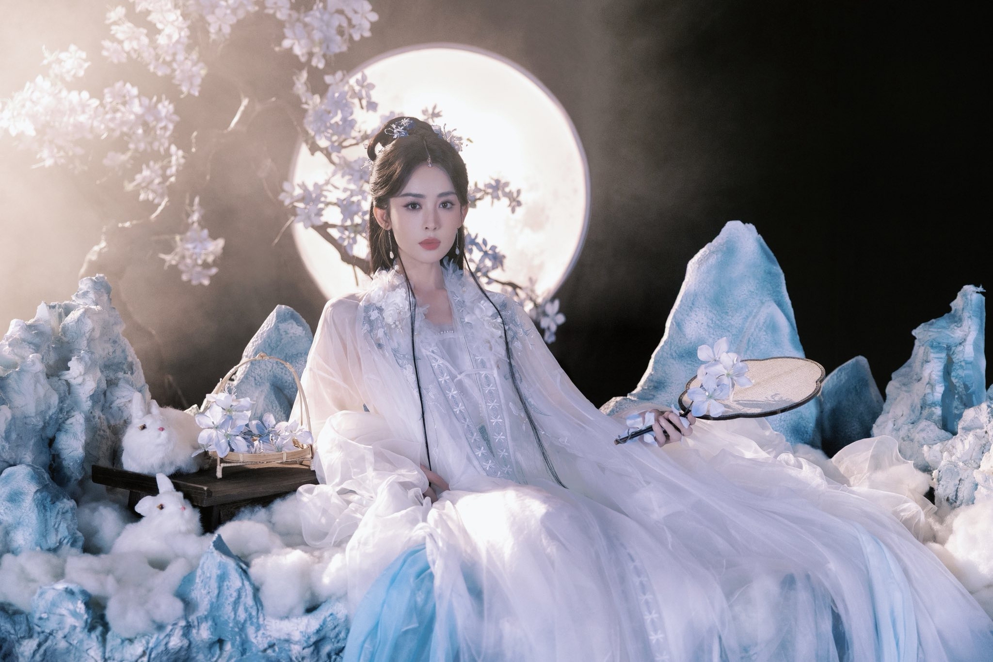 Hằng Nga trên cung trăng xuống nhân gian làm gì thế này: Nhan sắc hơn cả vô thực, ngắm xong cả đời chẳng muốn yêu ai- Ảnh 6.