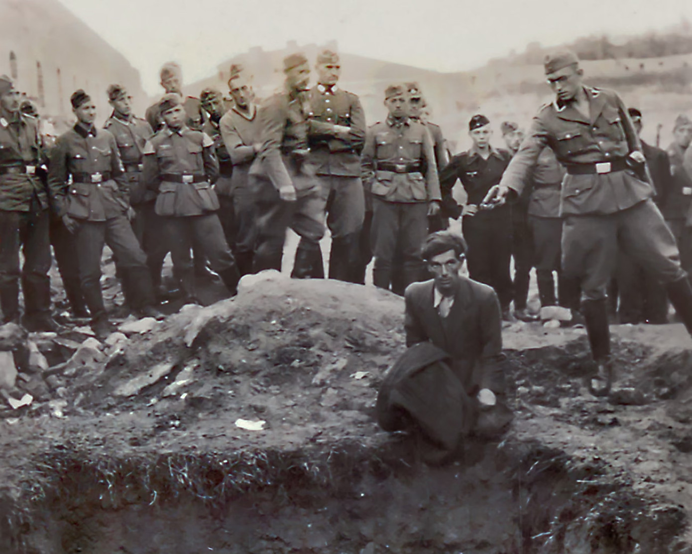 Nhận dạng sát nhân Thế chiến II- Ảnh 1.