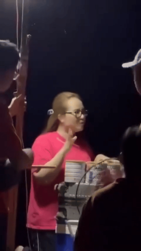 T&acirc;m cơ của Ho&agrave;ng Hường từ &ldquo;g&aacute;nh xiếc&rdquo; Thu Sao - Hoa Cương, Ph&uacute;ng Ph&iacute;nh v&agrave; nhiều tr&ograve; ồn &agrave;o kh&aacute;c- Ảnh 6.