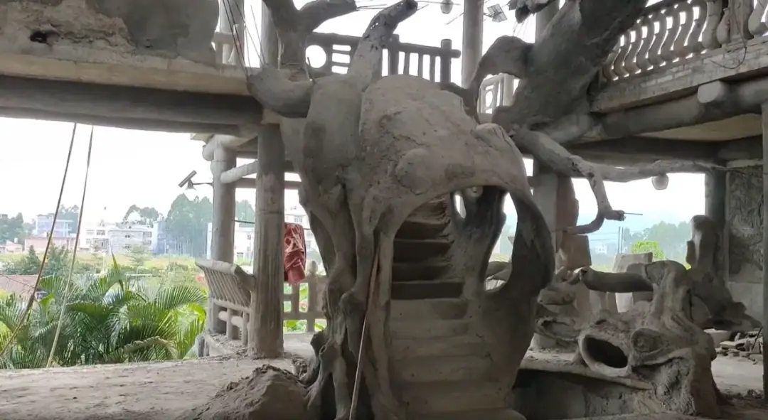 B&ecirc;n trong "biệt thự đi&ecirc;n" 51 tỷ, cao 30m, x&acirc;y theo tr&iacute; tưởng tượng suốt 10 năm của một n&ocirc;ng d&acirc;n Trung Quốc- Ảnh 7.