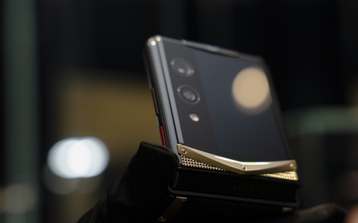 Sự thật về mẫu điện thoại 