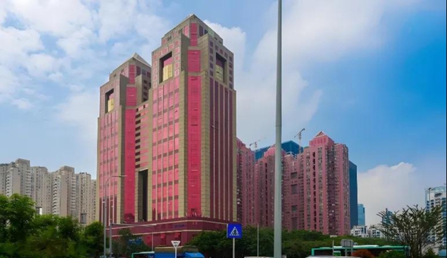 Điều "không giải thích được" trên tầng 21 của một toà nhà ngân hàng, bảo vệ tối nào cũng phải làm một việc- Ảnh 1. Điều "không giải thích được" trên tầng 21 của một toà nhà ngân hàng, bảo vệ tối nào cũng phải làm một việc- Ảnh 1.