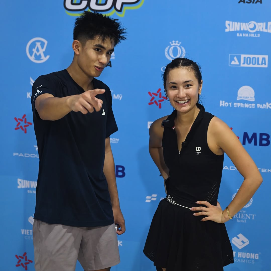 Alix Trương l&agrave; ai m&agrave; hot đ&ugrave;ng đ&ugrave;ng, xả loạt ảnh ở Việt Nam to&agrave;n thấy đ&aacute;nh pickleball v&agrave; ăn b&aacute;nh m&igrave;?- Ảnh 2.