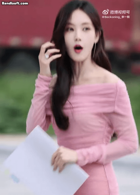 Không tài nào ghét nổi mỹ nhân có nụ cười tô hồng vạn vật: Nhan sắc thượng hạng 5 sao, body mướt mượt sướng cả mắt- Ảnh 4. Không tài nào ghét nổi mỹ nhân có nụ cười tô hồng vạn vật: Nhan sắc thượng hạng 5 sao, body mướt mượt sướng cả mắt- Ảnh 4.