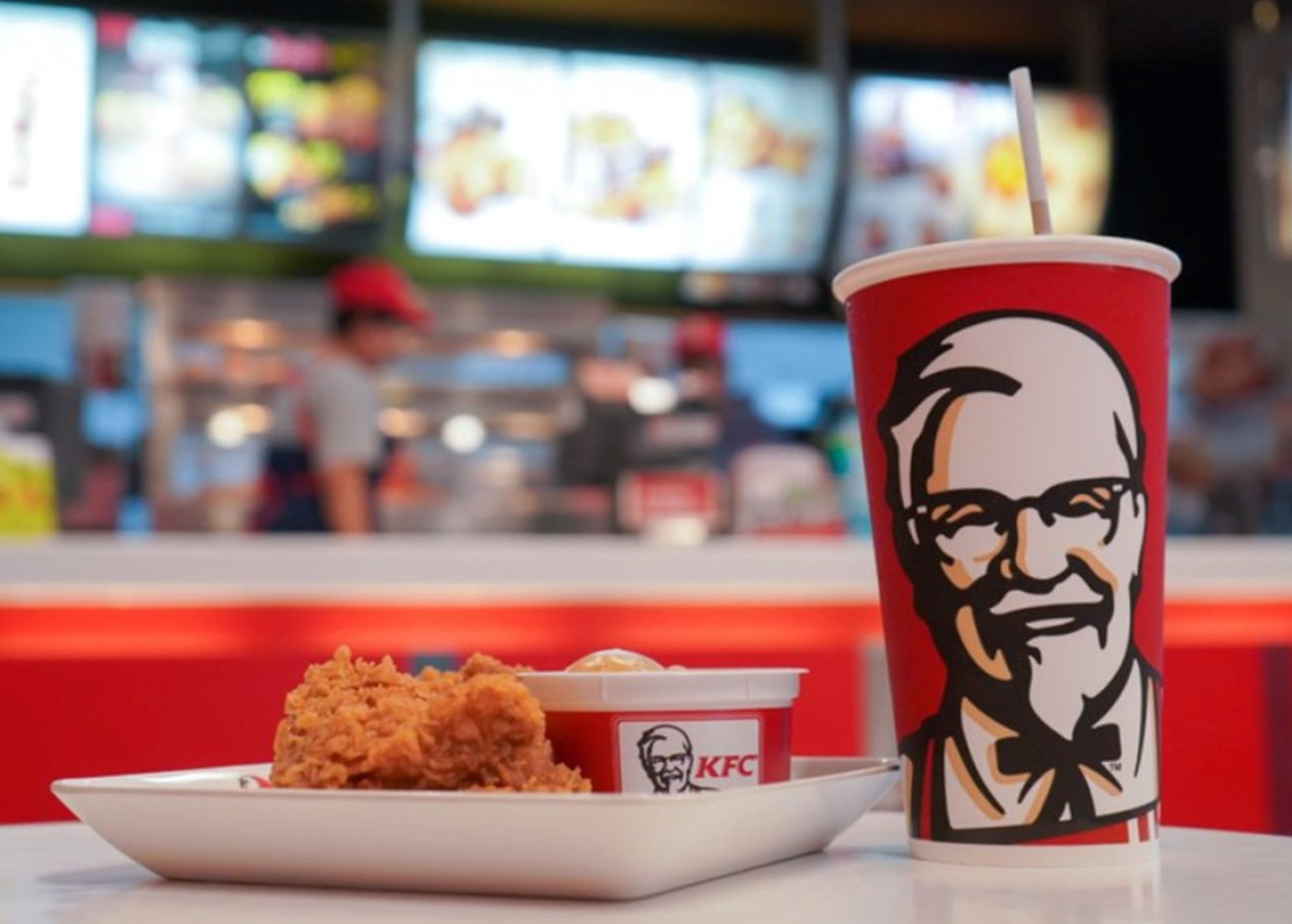KFC tại quốc gia này phải đóng gần 70 cửa hàng chỉ sau 2 năm, 2.200 nhân viên bị sa thải: Chuyện gì đang xảy ra?- Ảnh 3.