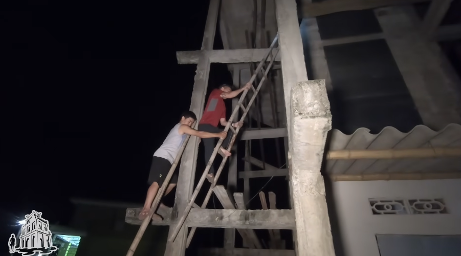 Ngôi nhà 9 tầng ở Nghệ An thách thức mọi quy luật khoa học: Chủ nhân đu dây xây vào ban đêm, “chấp luôn” gió giật cấp 11- Ảnh 8. Ngôi nhà 9 tầng ở Nghệ An thách thức mọi quy luật khoa học: Chủ nhân đu dây xây vào ban đêm, “chấp luôn” gió giật cấp 11- Ảnh 8.