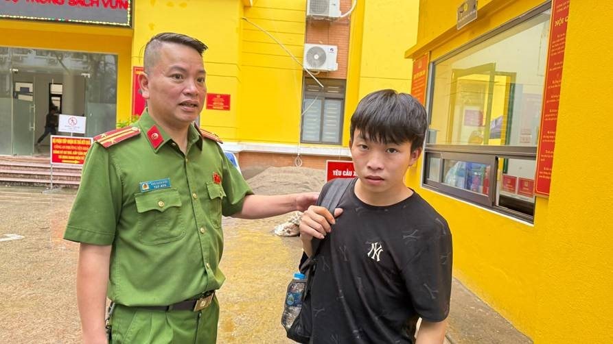 Công an Hà Nội cảnh báo người dân dùng Facebook tuyệt đối không được làm điều này- Ảnh 4.