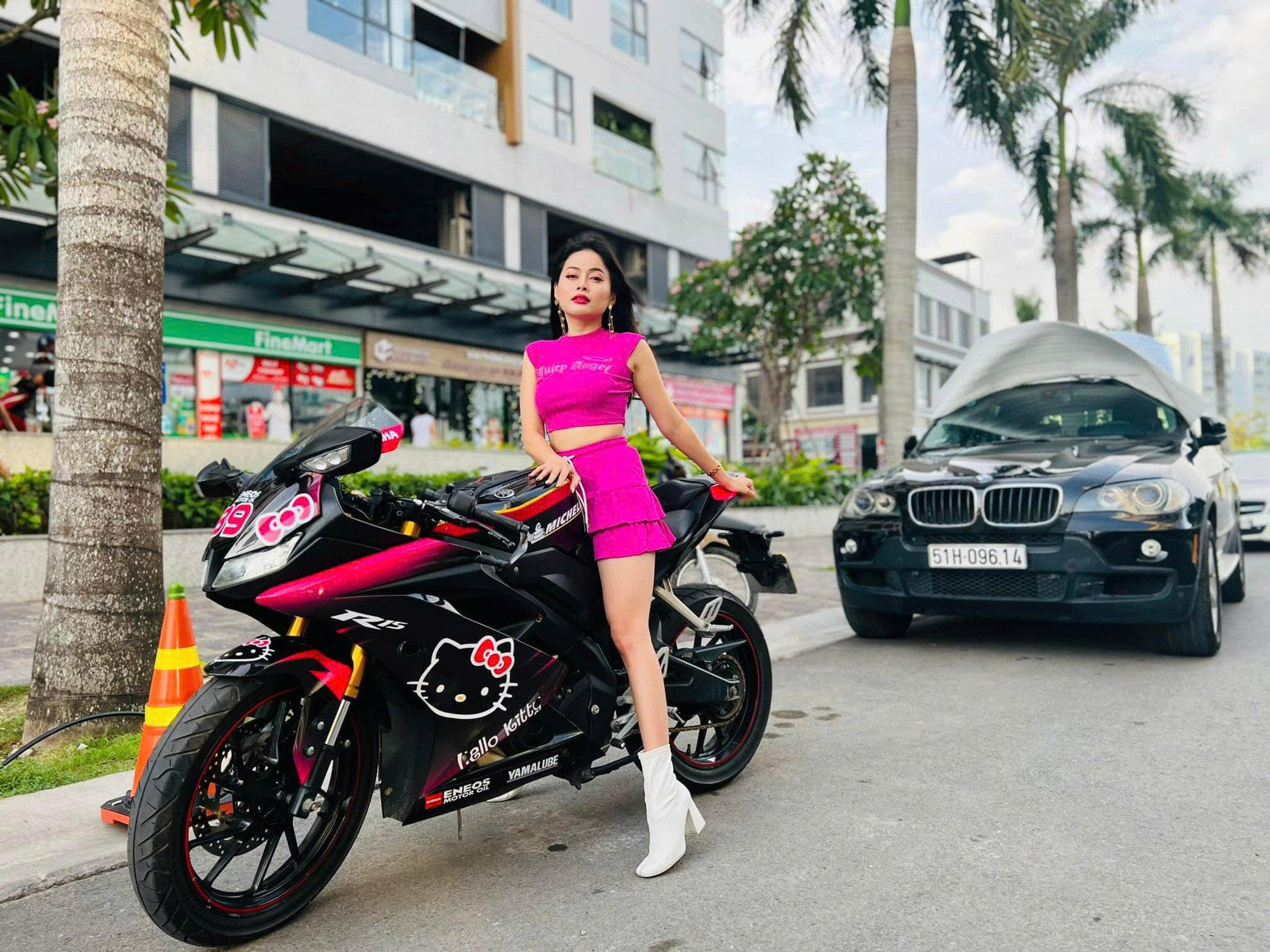 T&yacute; Nị miền T&acirc;y lấy chồng Nhật sống sang chảnh, "mỏ hỗn" kh&eacute;t tiếng được gọi &ldquo;tứ trụ Việt kiều&rdquo; l&agrave; ai?- Ảnh 5.