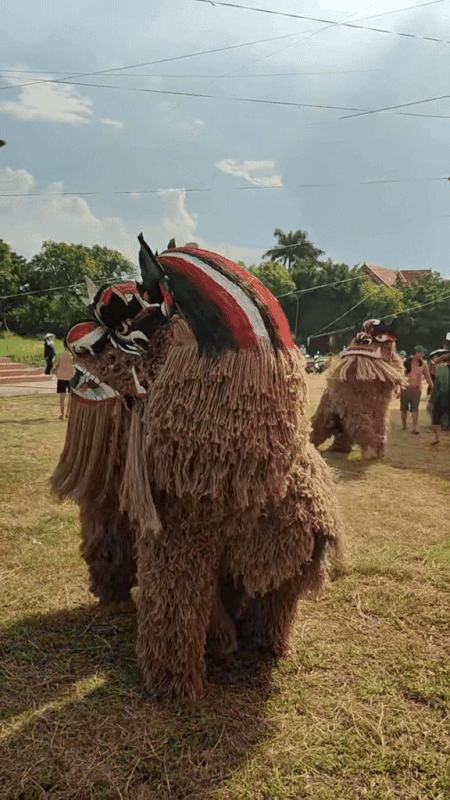 Con lân đáng sợ nhất Trung thu 2025: Bỏ chạy hoảng loạn khi nhìn thấy, tìm hiểu ra mới biết cực ý nghĩa- Ảnh 5. Con lân đáng sợ nhất Trung thu 2025: Bỏ chạy hoảng loạn khi nhìn thấy, tìm hiểu ra mới biết cực ý nghĩa- Ảnh 5.