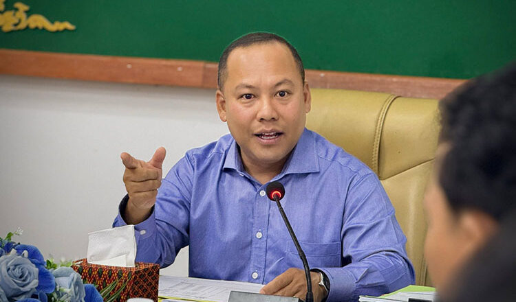 Campuchia: Lao động Pakistan và chủ Trung Quốc đối đầu bạo lực ở khu phố người Hoa- Ảnh 1. Campuchia: Lao động Pakistan và chủ Trung Quốc đối đầu bạo lực ở khu phố người Hoa- Ảnh 1.