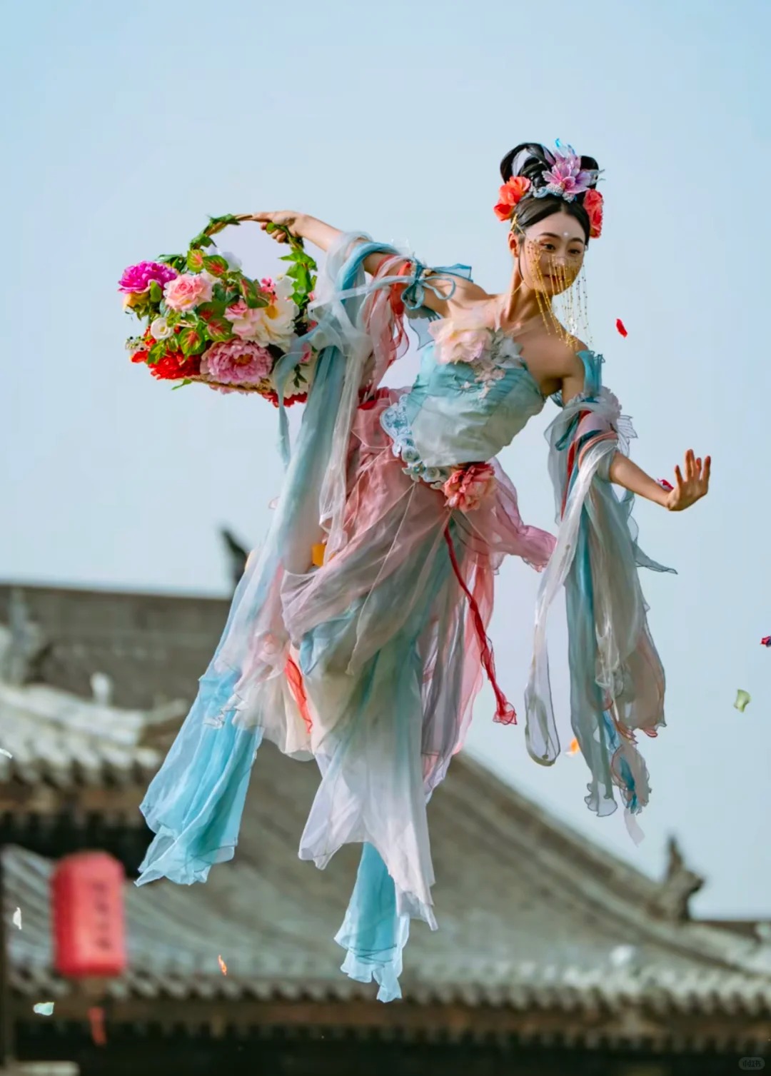 "Vén mặt chị Hằng" đang hot mùa Trung thu, cao điểm phải bay lên trời 6 lần/ngày- Ảnh 6. "Vén mặt chị Hằng" đang hot mùa Trung thu, cao điểm phải bay lên trời 6 lần/ngày- Ảnh 6.