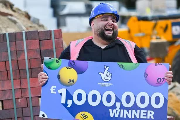 Anh thợ xây đổi đời khi trúng số 35 tỷ đồng, chỉ 3 tháng sau đã hối hận cùng cực vì bỏ việc và hưởng thụ sung sướng- Ảnh 2.