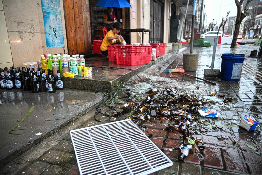 Những hình ảnh cận cảnh bão Matmo càn quét Trung Quốc- Ảnh 8. Những hình ảnh cận cảnh bão Matmo càn quét Trung Quốc- Ảnh 8.