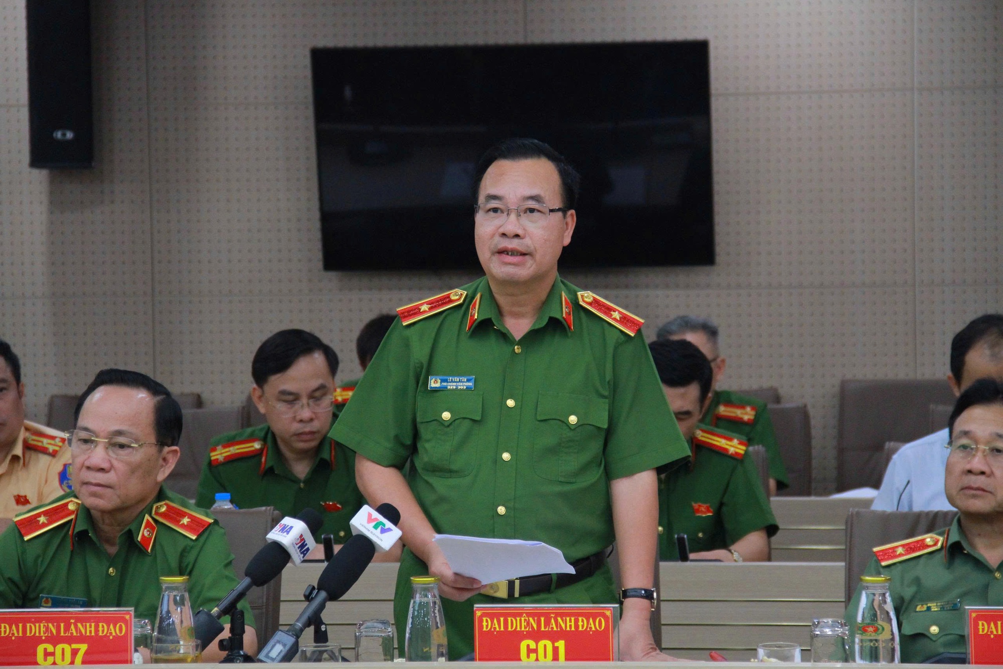 Bộ Công an thông tin chính thức vụ nữ doanh nhân Hoàng Hường bị khởi tố, bắt tạm giam- Ảnh 2.