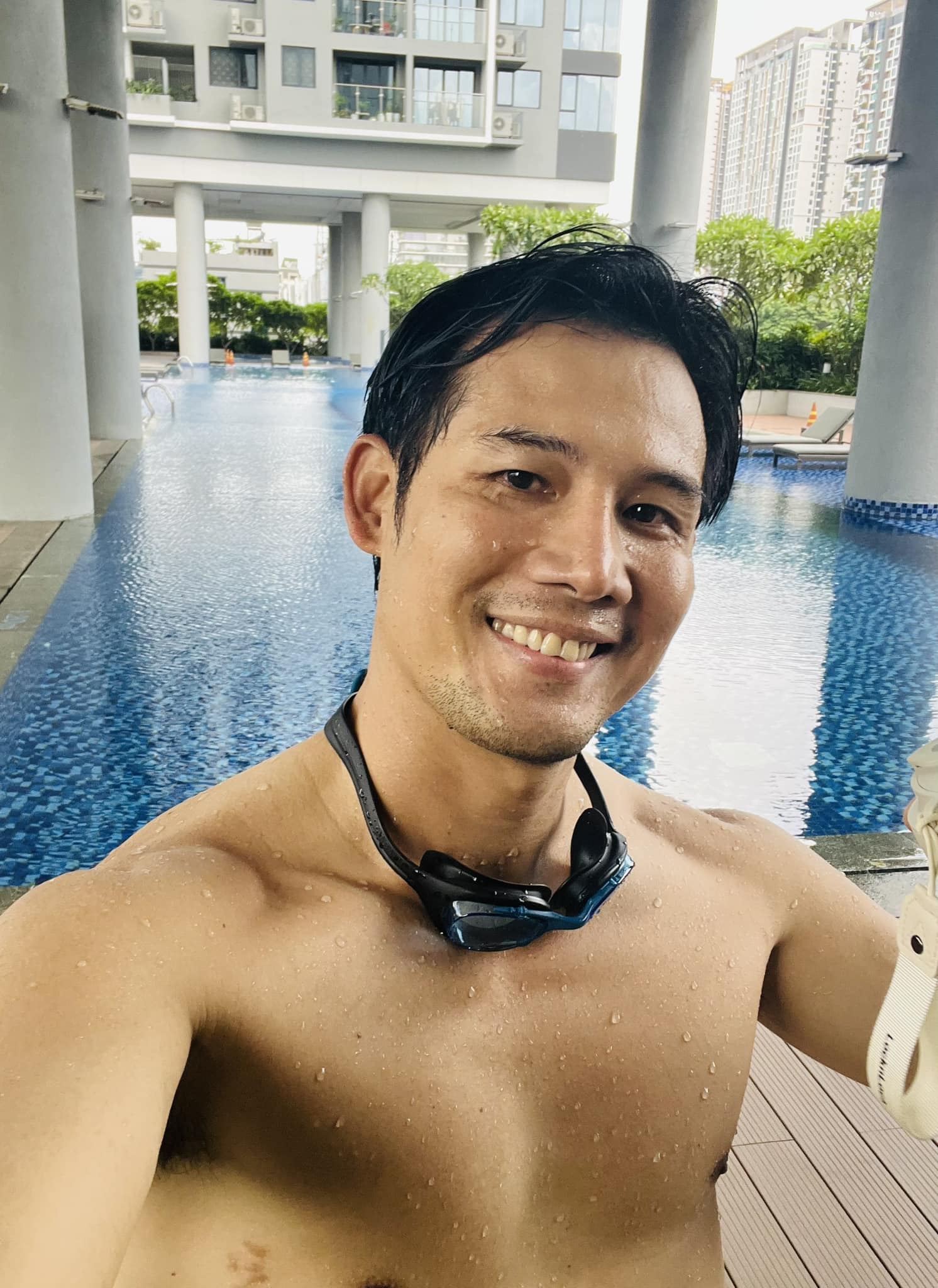 Nam thần Vbiz 20 năm rồi vẫn chẳng chịu già, còn giữ “kỷ lục” cả showbiz không ai dám giành - Ảnh 9. Nam thần Vbiz 20 năm rồi vẫn chẳng chịu già, còn giữ “kỷ lục” cả showbiz không ai dám giành - Ảnh 9.