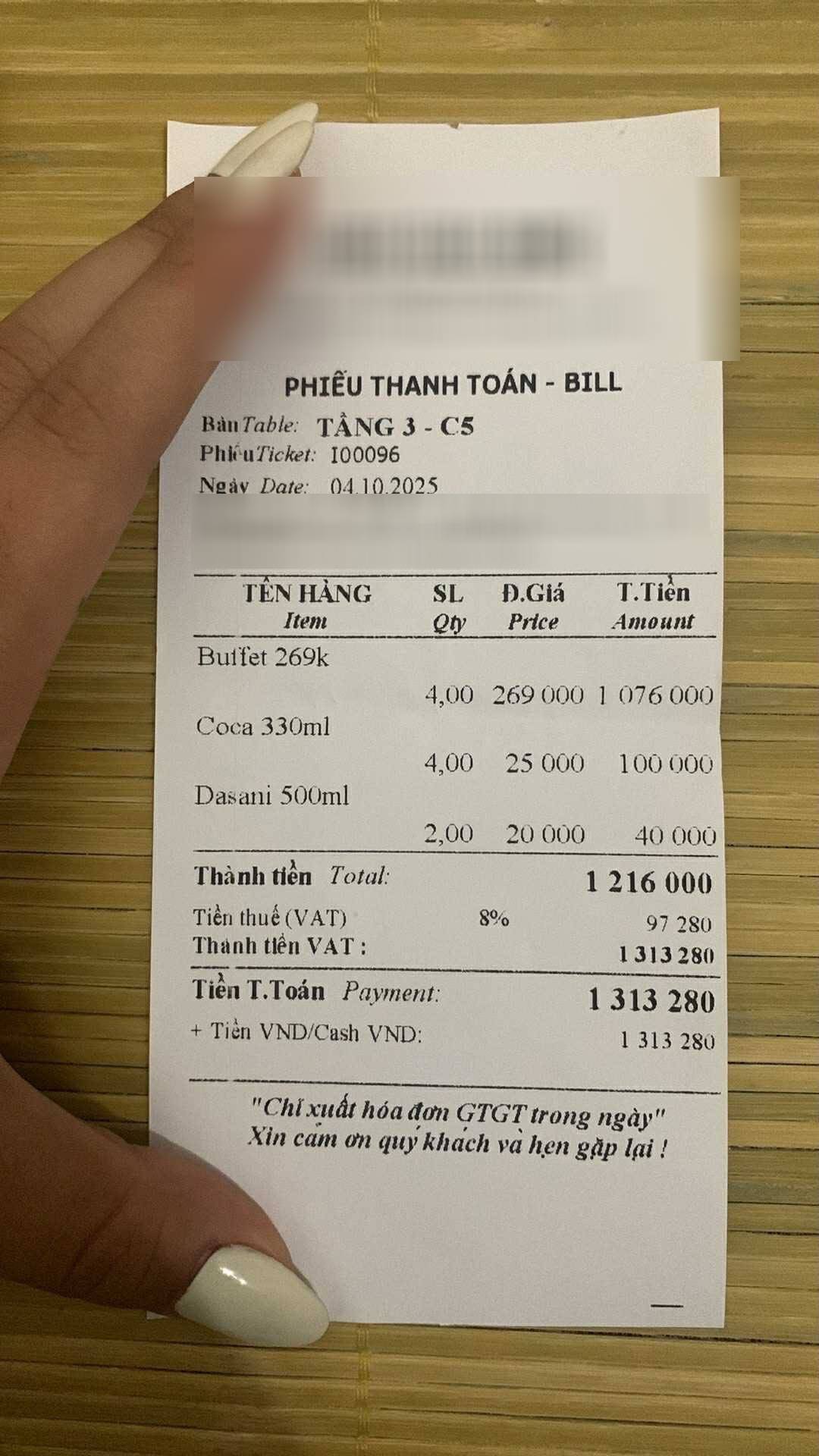 “Ăn nước bọt với nước rác ngon không?”: Khách sốc vì bài đăng của nhân viên quán nướng Hà Nội sau mâu thuẫn- Ảnh 1. “Ăn nước bọt với nước rác ngon không?”: Khách sốc vì bài đăng của nhân viên quán nướng Hà Nội sau mâu thuẫn- Ảnh 1.