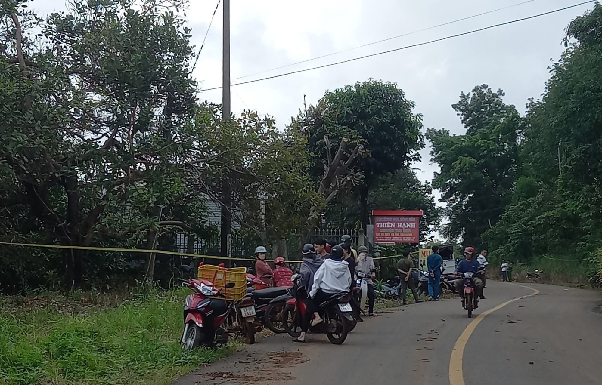 Vụ 3 người bị bắn tử vong ở Đồng Nai: Tiếc thương 2 vợ chồng thường xuy&ecirc;n gi&uacute;p đỡ người kh&aacute;c- Ảnh 2.