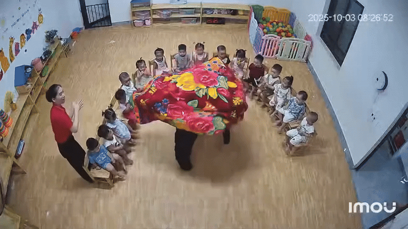 Khung cảnh lạ l&ugrave;ng ở một lớp học mầm non ng&agrave;y Trung thu- Ảnh 1.