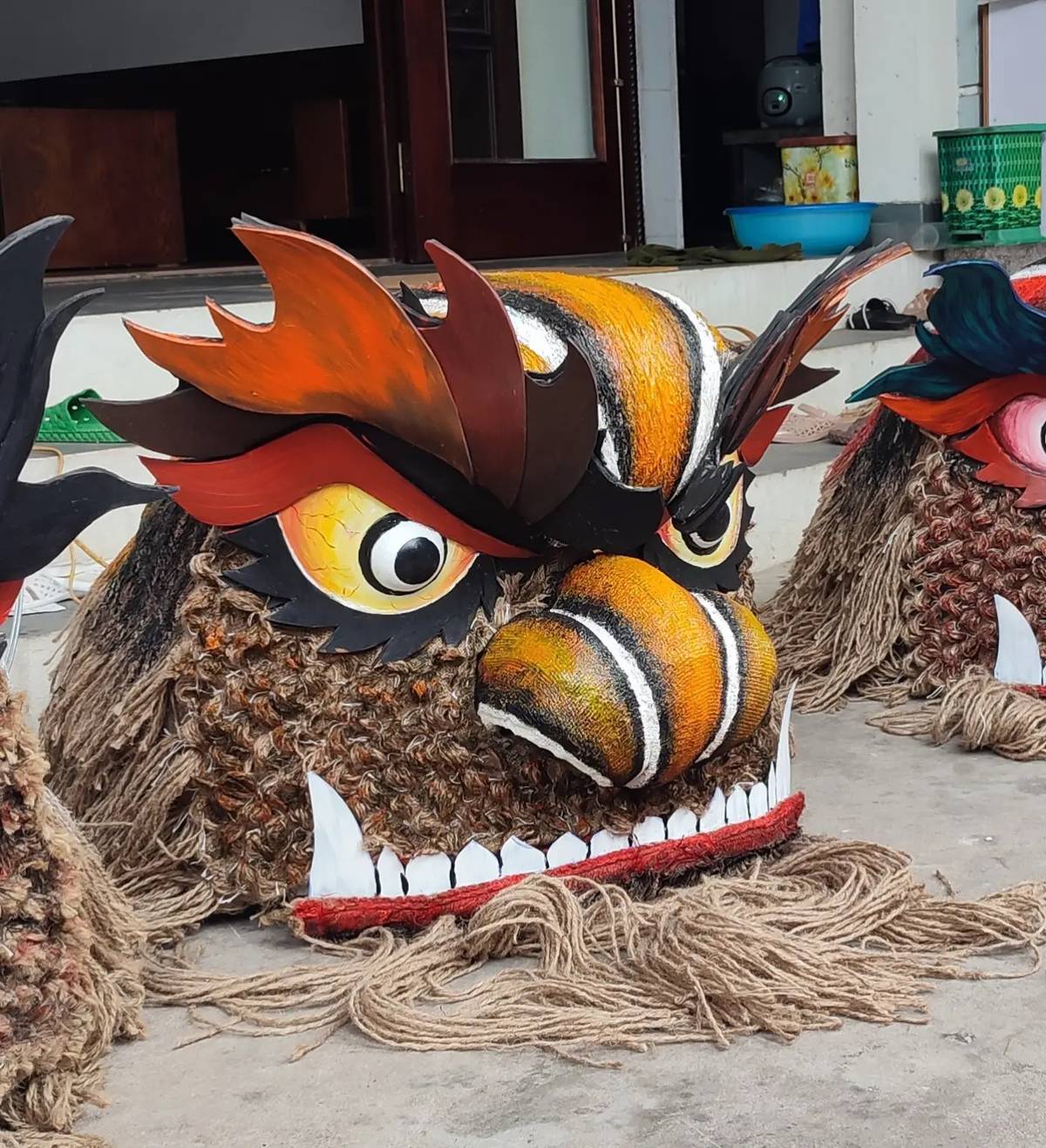 Con lân đáng sợ nhất Trung thu 2025: Bỏ chạy hoảng loạn khi nhìn thấy, tìm hiểu ra mới biết cực ý nghĩa- Ảnh 3. Con lân đáng sợ nhất Trung thu 2025: Bỏ chạy hoảng loạn khi nhìn thấy, tìm hiểu ra mới biết cực ý nghĩa- Ảnh 3.