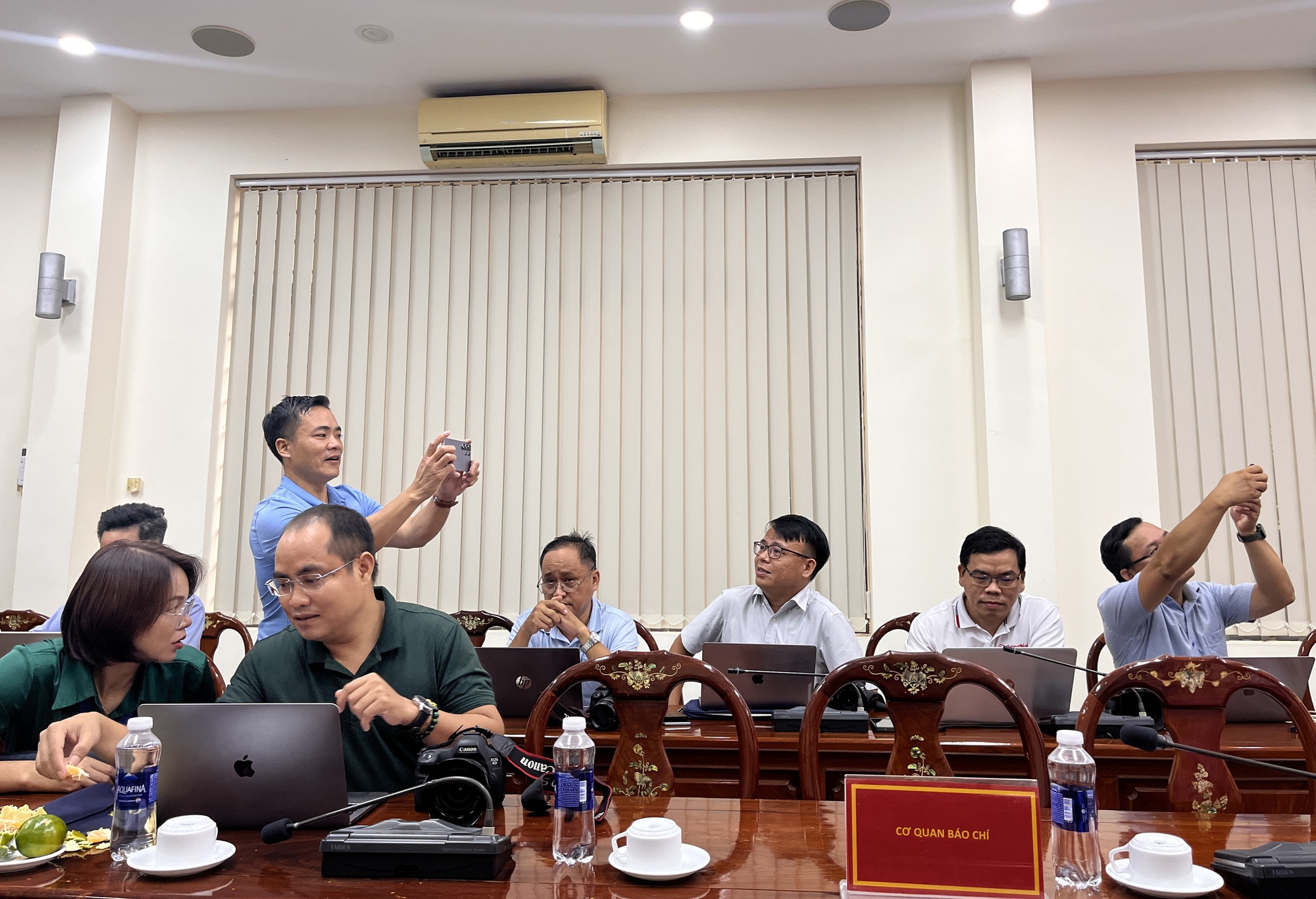 Gi&aacute;m đốc C&ocirc;ng an Đồng Nai th&ocirc;ng tin vụ 3 người trong gia đ&igrave;nh bị s&aacute;t hại- Ảnh 4.