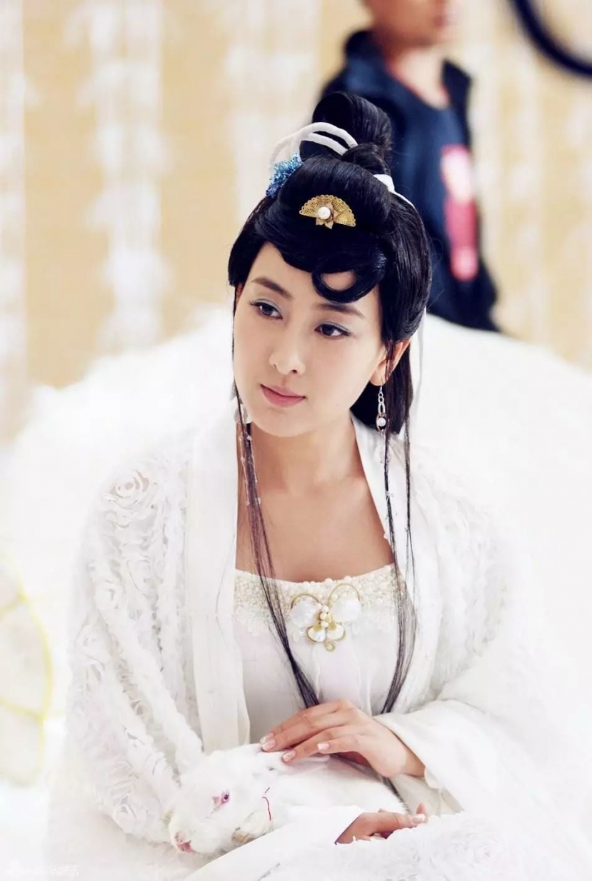 10 nàng Hằng Nga đẹp nhất Trung Quốc: Địch Lệ Nhiệt Ba xếp sau Trịnh Sảng, hạng 1 trời sinh để làm tiên nữ- Ảnh 10.