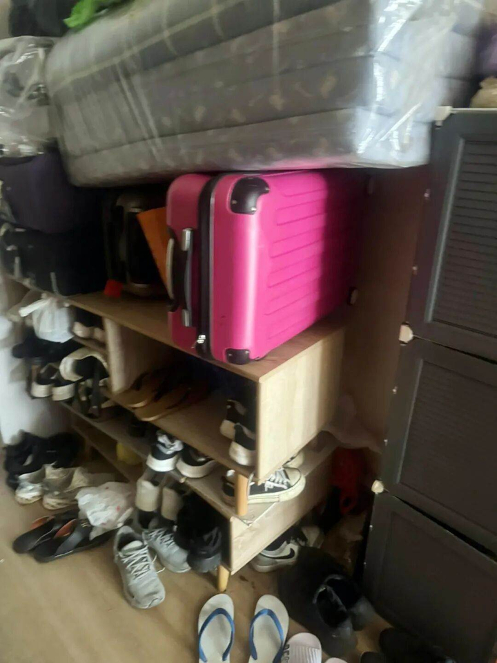 Cảnh sống chen chúc trong căn hộ 'như chuồng heo' ở Singapore gây vỡ mộng- Ảnh 2.