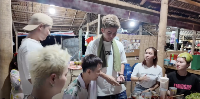 Jun Phạm say xỉn gây tranh cãi- Ảnh 2.