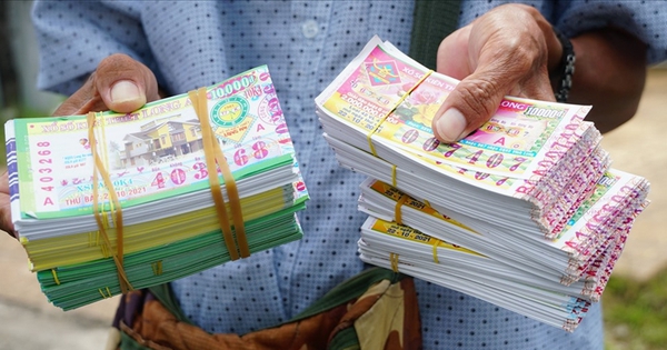 Kỷ lục xổ số tại Việt Nam vừa xác lập: Đại lý Vĩnh Long &quot;choáng váng&quot;