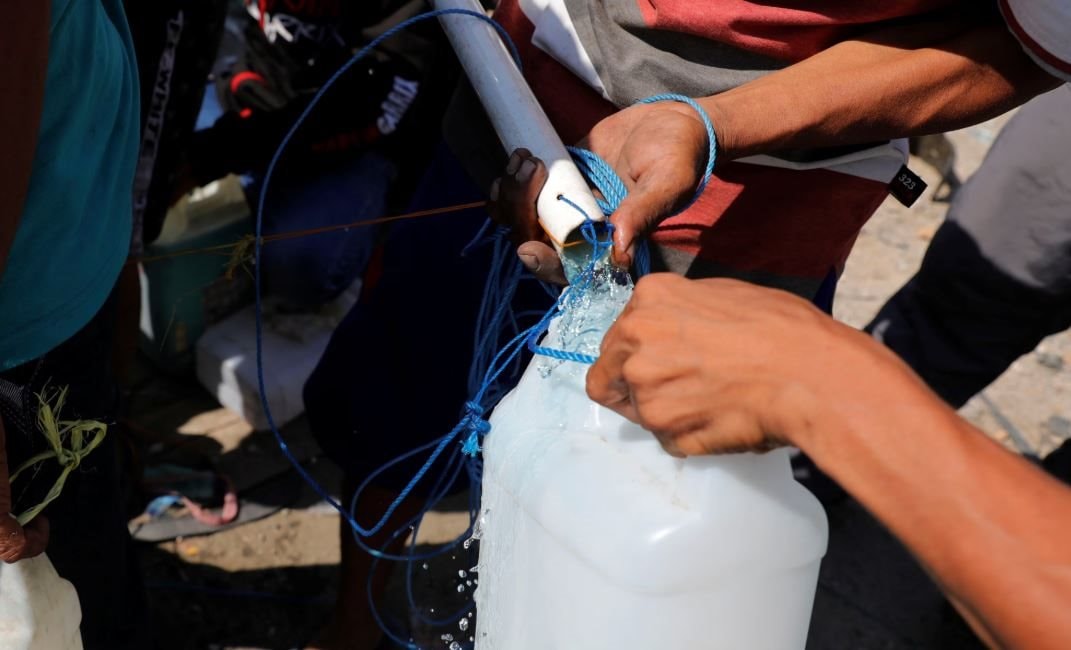 Indonesia cạn nhiên liệu diện rộng, người dân xếp hàng 30 phút chỉ để mua xăng: Chuyện gì đang xảy ra?- Ảnh 4.