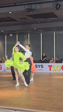 Con trai Khánh Thi - Phan Hiển lại “hái” huy chương vàng, khí chất “con nhà nòi” sáng bừng sàn đấu- Ảnh 2. Con trai Khánh Thi - Phan Hiển lại “hái” huy chương vàng, khí chất “con nhà nòi” sáng bừng sàn đấu- Ảnh 2.