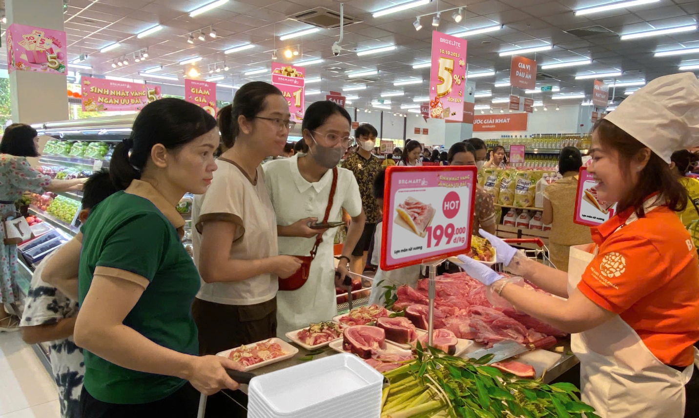 BRGMart rực rỡ mừng sinh nhật, gửi ngàn món quà tri ân tới khách hàng- Ảnh 1.