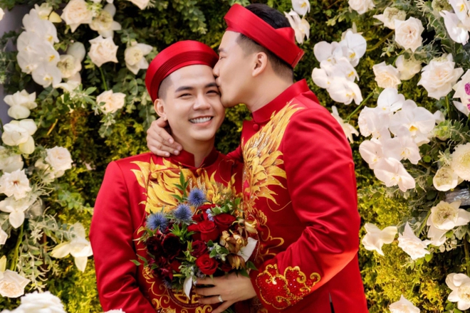 Nam diễn viên đình đám gặp khó khăn trong sự nghiệp vì công khai giới tính, 36 tuổi quyết định chi 1 tỷ làm việc không ai ngờ tới!- Ảnh 5. Nam diễn viên đình đám gặp khó khăn trong sự nghiệp vì công khai giới tính, 36 tuổi quyết định chi 1 tỷ làm việc không ai ngờ tới!- Ảnh 5.
