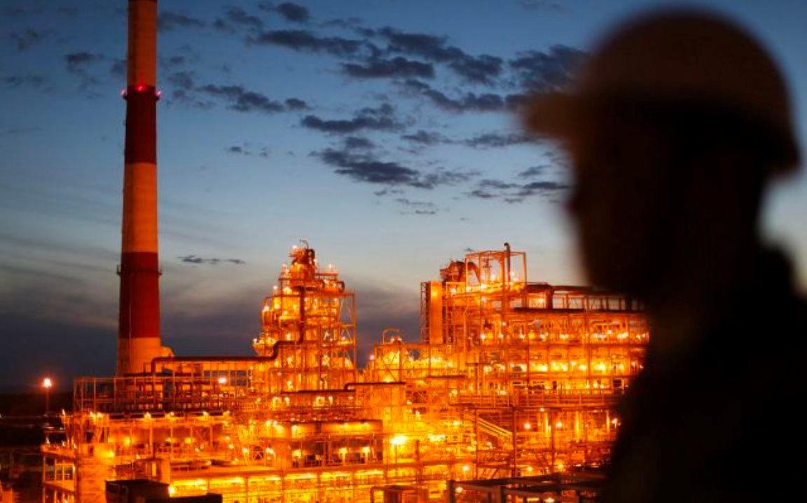 160.000 th&ugrave;ng dầu bất ngờ biến mất khỏi Nga mỗi ng&agrave;y, đến ch&acirc;u &Acirc;u cũng 'lo ngay ng&aacute;y': Chuyện g&igrave; đang xảy ra?- Ảnh 1.