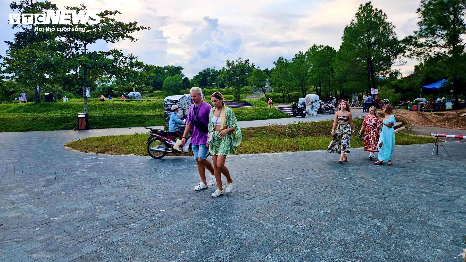 Công viên ma mị từng lên báo Mỹ 'lột xác' thế nào khi chi 20 tỷ chỉnh trang?- Ảnh 7.