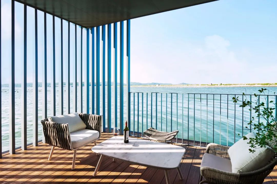 Người đ&agrave;n &ocirc;ng chi 15 tỷ đồng x&acirc;y &ldquo;ốc đảo giữa biển khơi&rdquo;, c&ugrave;ng gia đ&igrave;nh tận hưởng cuộc sống tr&ecirc;n biển: C&oacute; những việc nếu kh&ocirc;ng l&agrave;m sau n&agrave;y sẽ kh&ocirc;ng c&ograve;n cơ hội nữa!- Ảnh 4.