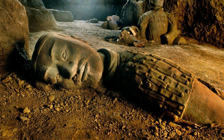 Số phận kỳ lạ không thể lý giải của những người phát hiện ra lăng mộ Tần Thủy Hoàng- Ảnh 1.