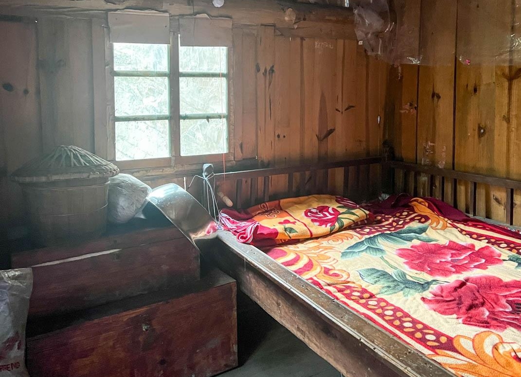 Có gì bên trong biệt thự gỗ 5 tầng 