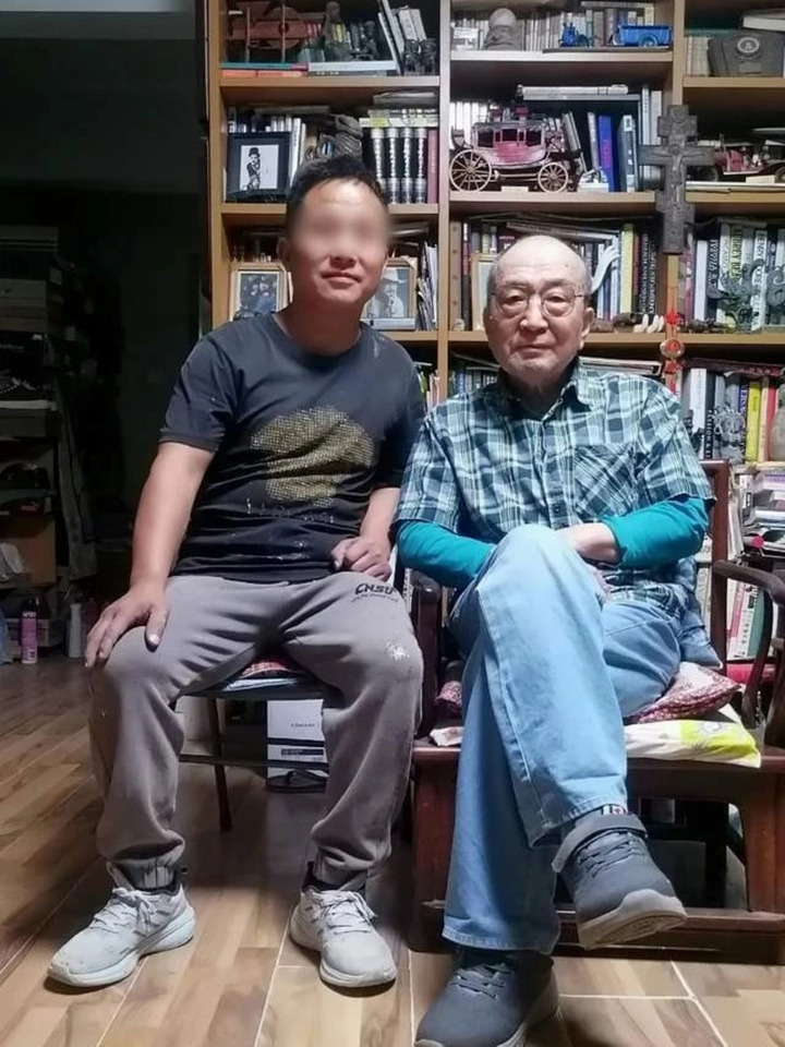 'Tể tướng Lưu gù' nổi tiếng một thời giờ ra sao?- Ảnh 1. 'Tể tướng Lưu gù' nổi tiếng một thời giờ ra sao?- Ảnh 1.