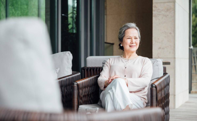 Cụ b&agrave; 60 tuổi, lương hưu 15 triệu đồng l&ecirc;n kế hoạch dưỡng gi&agrave; kh&ocirc;ng phiền đến ai: Tự lo, tự vui, tự an nhi&ecirc;n- Ảnh 1.