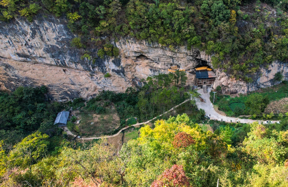 Có gì bên trong biệt thự gỗ 5 tầng 