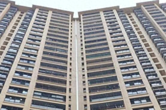 Nhà chung cư: Bài học ở tầng 27 rồi chuyển xuống tầng 3- Đừng để “view đẹp” lừa bạn- Ảnh 1.